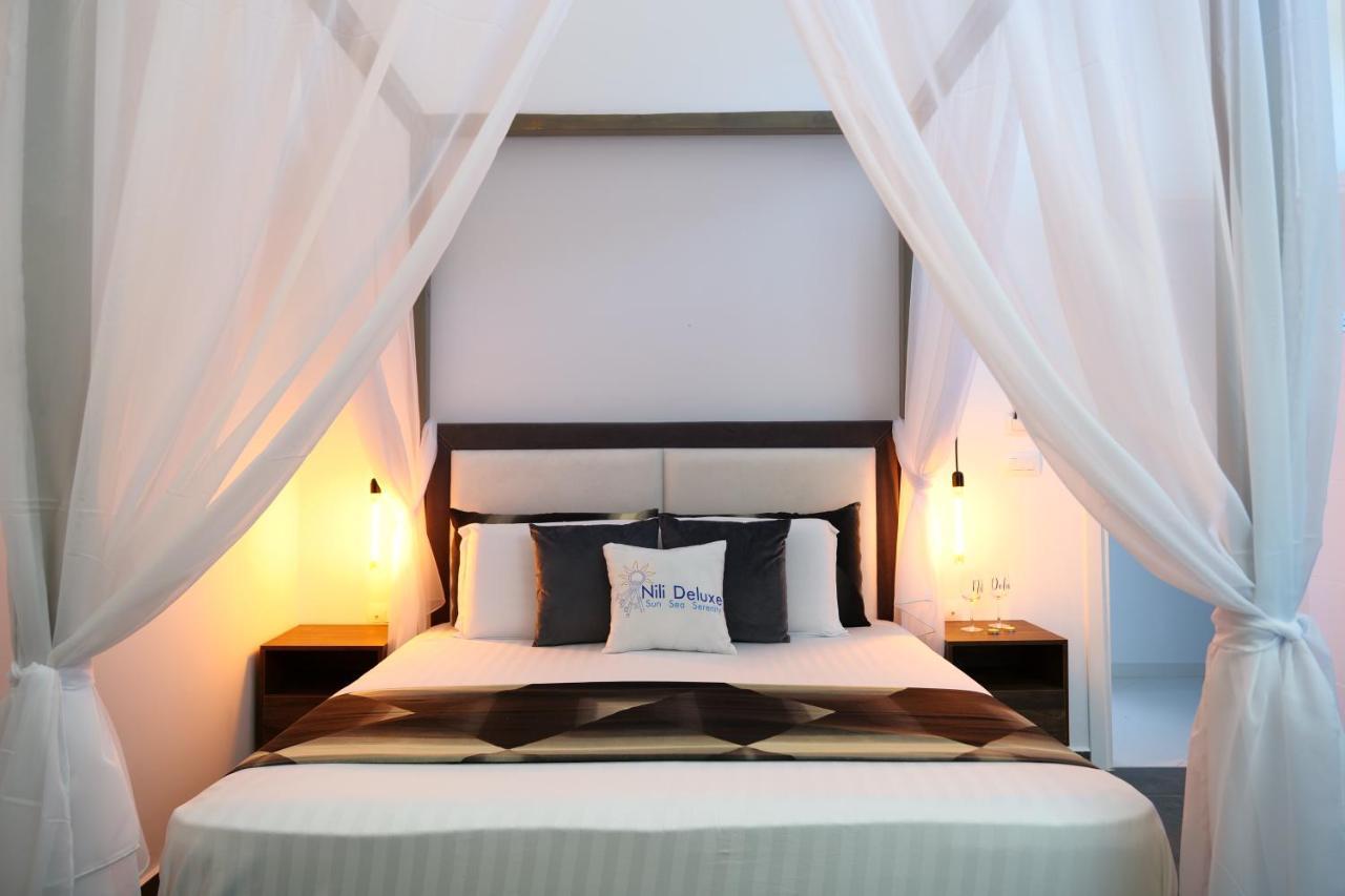 Nili Deluxe Hotel Sarande Ngoại thất bức ảnh