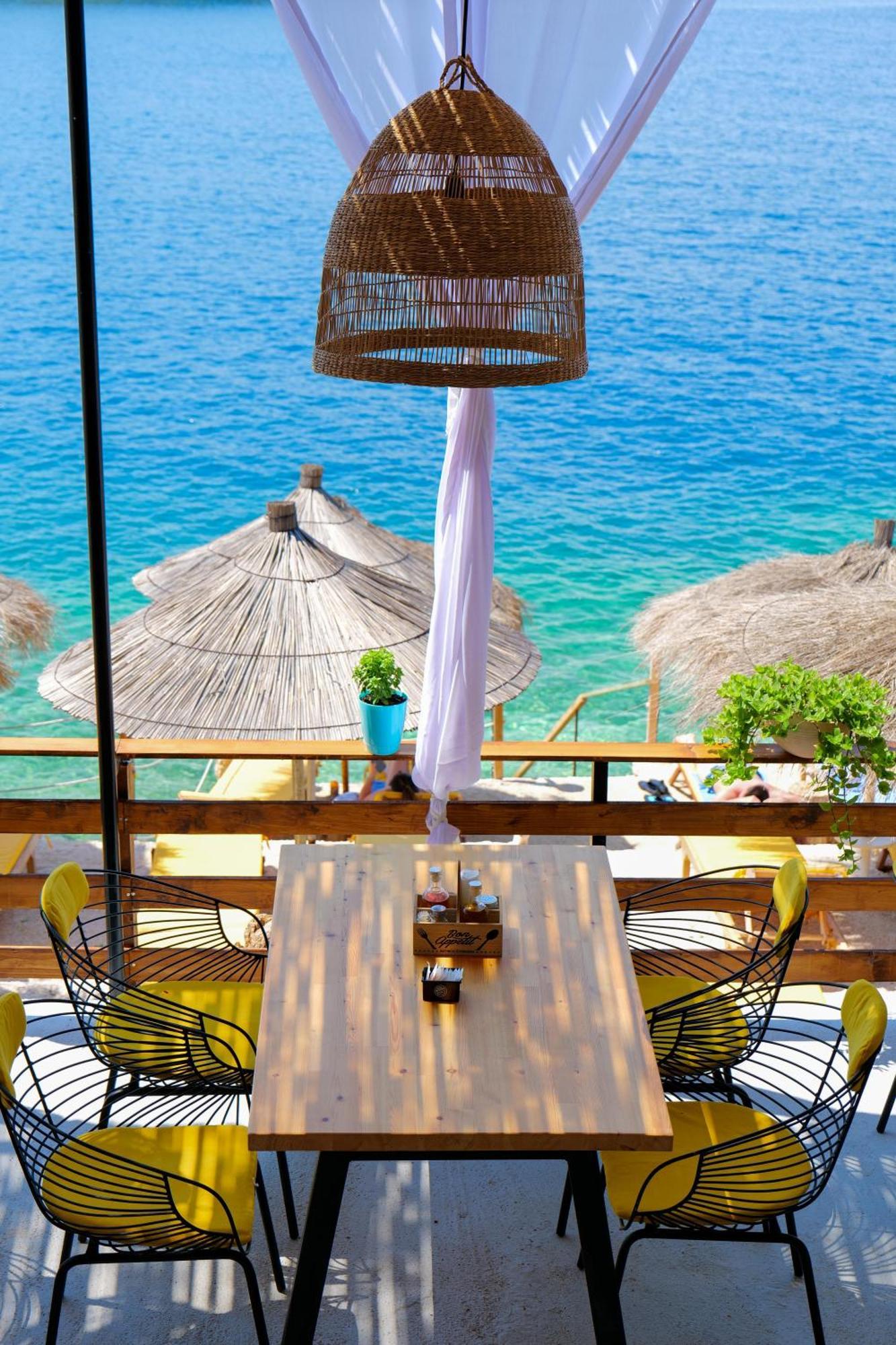 Nili Deluxe Hotel Sarande Ngoại thất bức ảnh