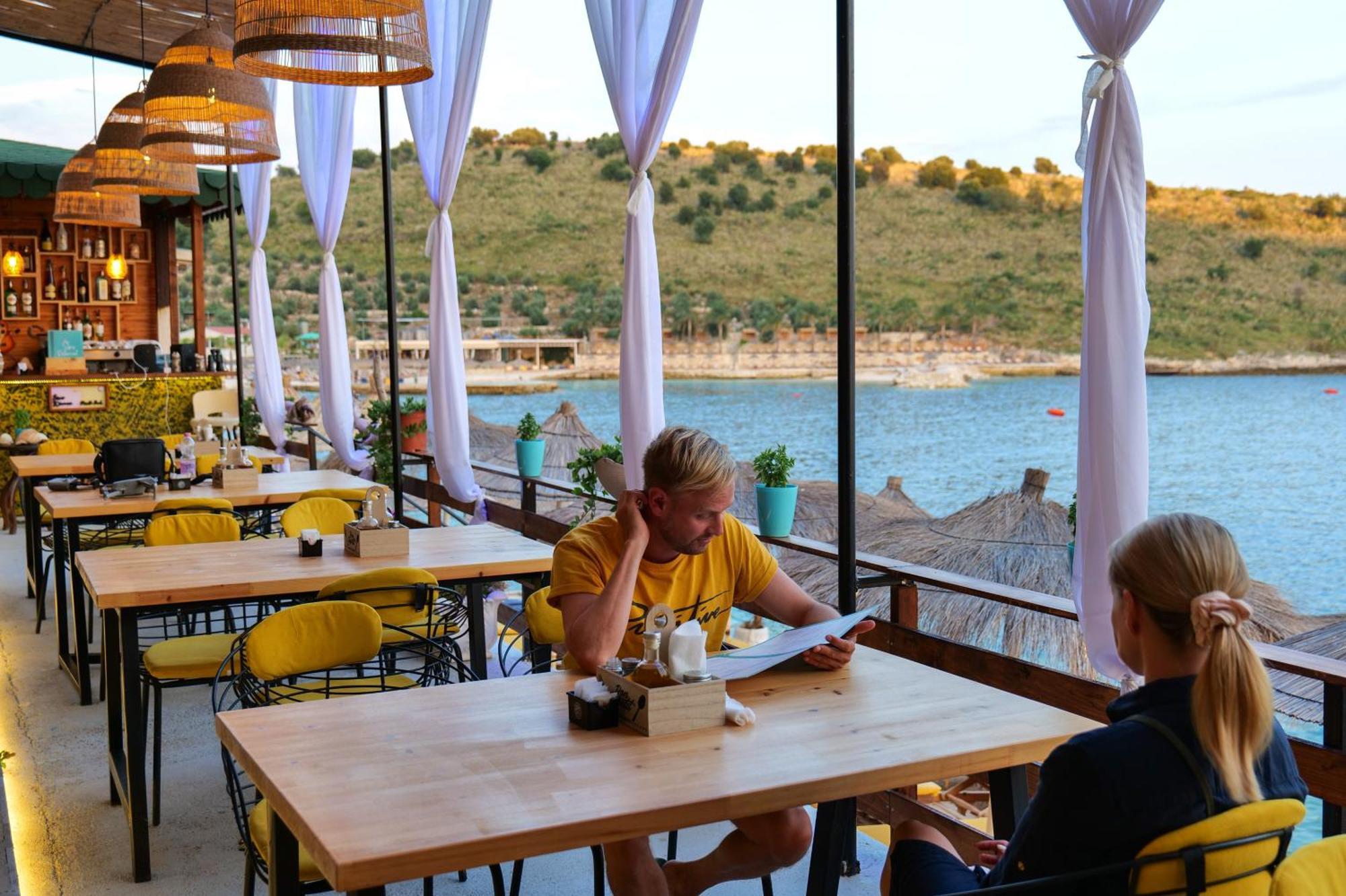 Nili Deluxe Hotel Sarande Ngoại thất bức ảnh