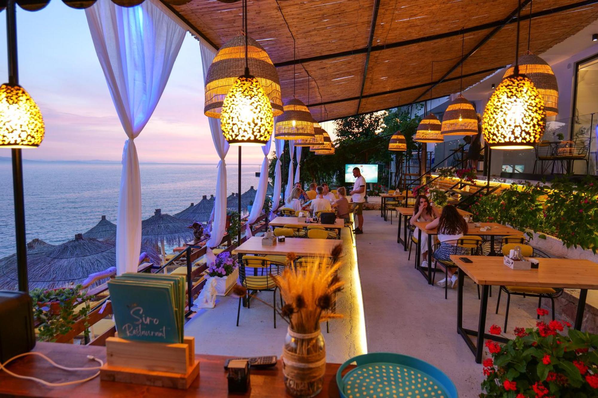 Nili Deluxe Hotel Sarande Ngoại thất bức ảnh