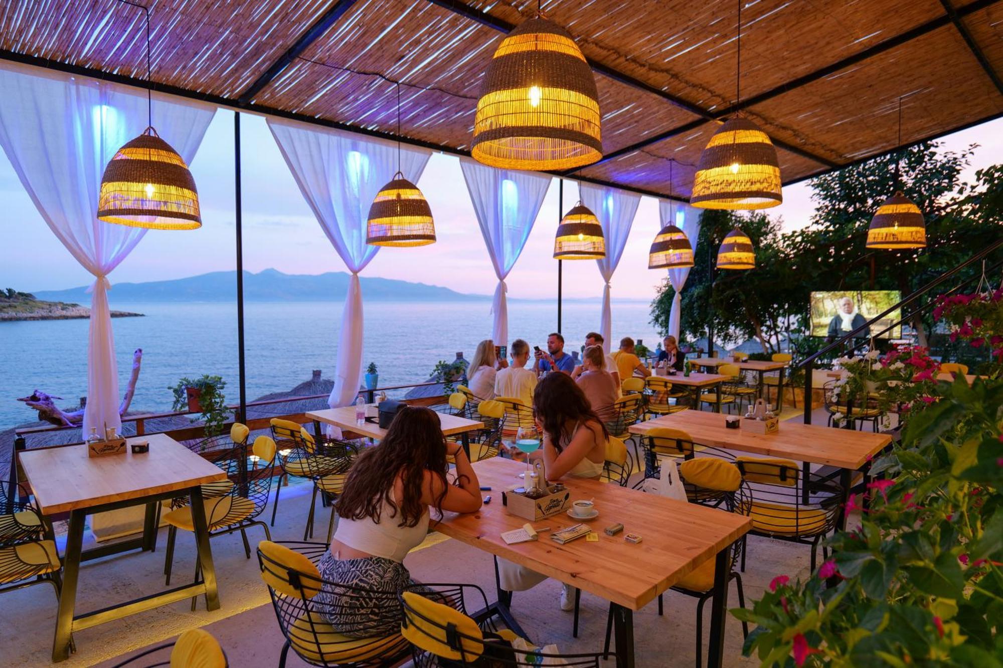 Nili Deluxe Hotel Sarande Ngoại thất bức ảnh