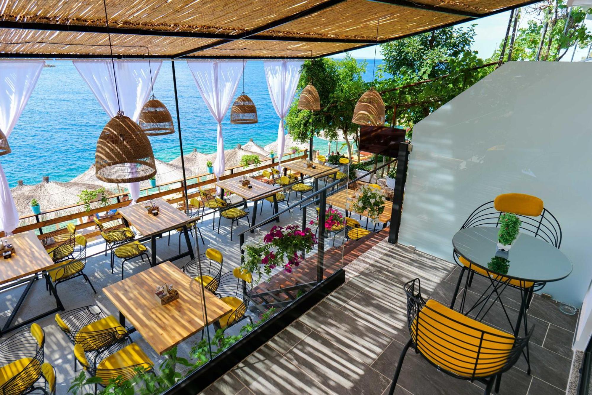 Nili Deluxe Hotel Sarande Ngoại thất bức ảnh