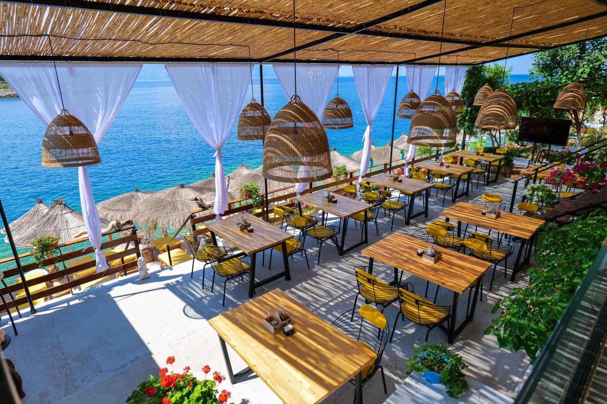 Nili Deluxe Hotel Sarande Ngoại thất bức ảnh