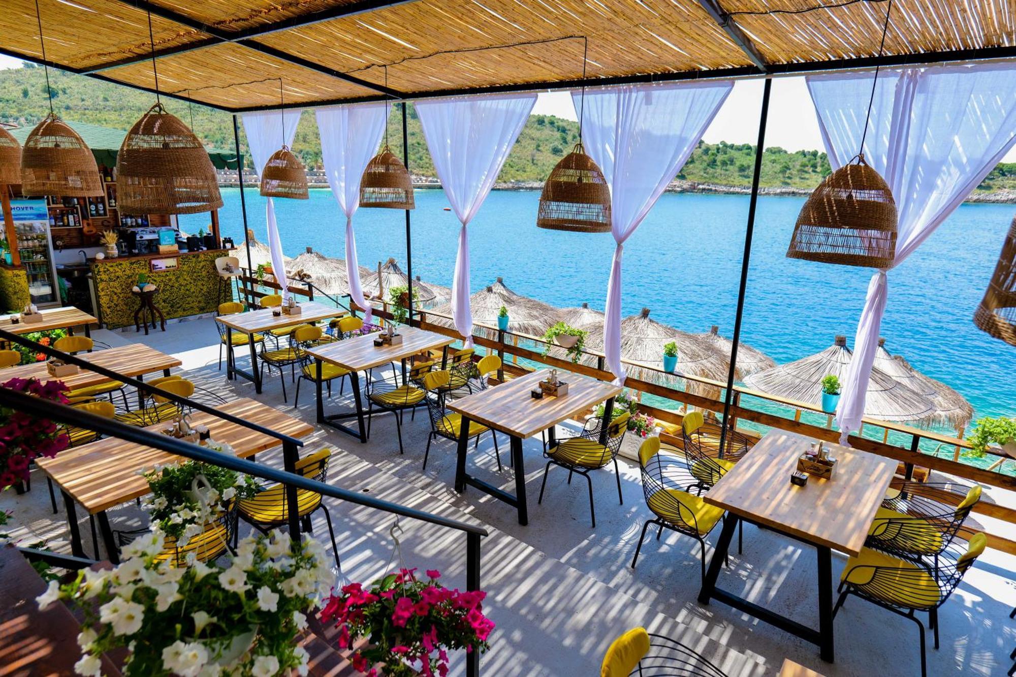 Nili Deluxe Hotel Sarande Ngoại thất bức ảnh